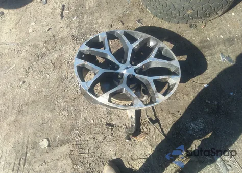 2020 Chevrolet Silverado 1500 4Wd Short Bed Rst z USA, uszkodzony, nr VIN 1GCUYEED0LZ117225